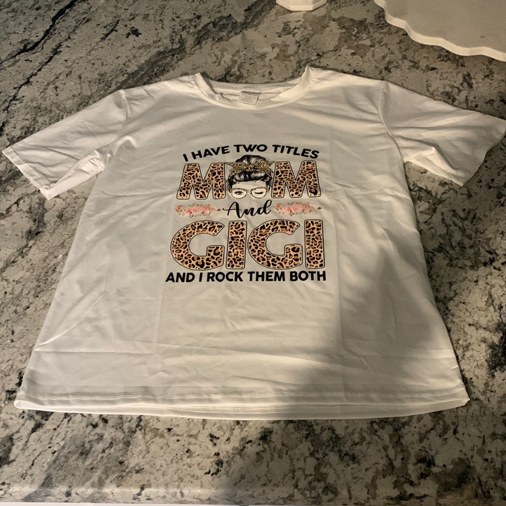 Mom & Gigi T-Shirt-White-NWOT